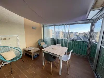 Appartement à Valras Plage, T2 Climatisé, Loggia Ensoleillée, Parking Privé, à 550m de la Plage - Valras-Plage - L904516