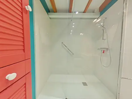 Studio mezzanine avec balcon et parking, face à la mer - Photo 10