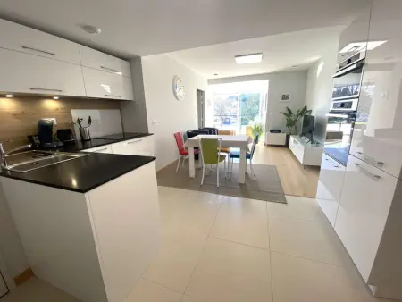 La Forêt-Fouesnant, appart. neuf, centre, proche golf, parking privatif - Photo 9