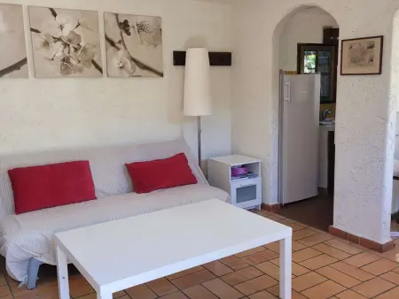 Maison Méditerranéenne 3 Pièces avec Jardin, Proche Plage – 6 Couchages, BBQ, Garage, Terrasse - Photo 14