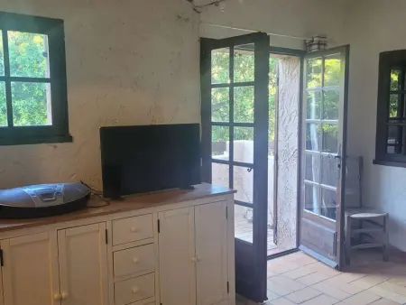 Maison Méditerranéenne 3 Pièces avec Jardin, Proche Plage – 6 Couchages, BBQ, Garage, Terrasse - Photo 15