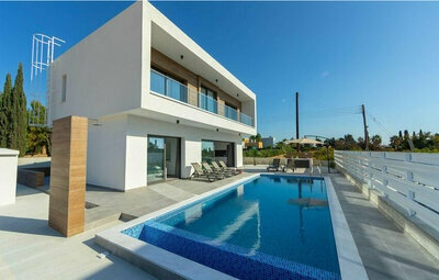 Maison 6 personnes à Coral Bay CYP451