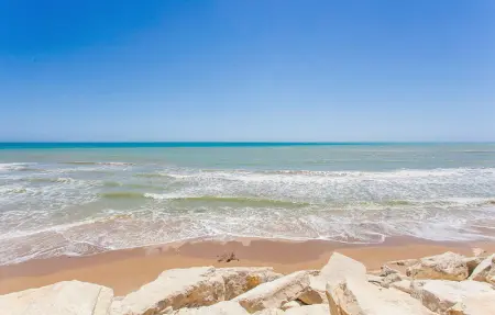 Location Maison 5 personnes à Vittoria - Photo 20