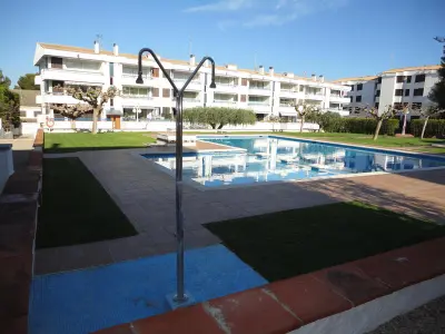 Appartement à Torredembarra, Appartement 3 chambres, Wi-Fi, terrasse et piscine à 200m de la plage de Torredembarra - L904890