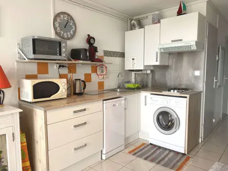 Charmant T1 avec climatisation, WIFI, parking à Balaruc-les-Bains - Photo 4