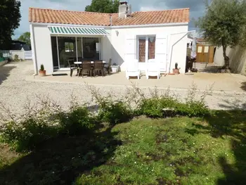 Casa en L'Aiguillon sur Mer,CONFORTABLE VILLA DANS SECTEUR CALME FR-1-476-193 N°861811