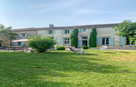 Location Maison 12 personnes à Geay - Photo 1