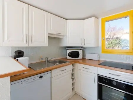 Superbe Pavillon à Gruissan avec Terrasse sur Plage, 2 Chambres, Parking et Wifi - Photo 6