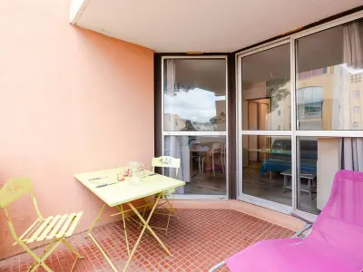 Appartement à Gruissan, Appartement proche du port à Gruissan, animaux permis, mini-box WiFi - L905237