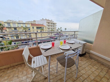 Location Appartement à Canet en Roussillon,Appartement T2 au cœur de la Station Balnéaire, parking, clim FR-1-696-26 N°905244