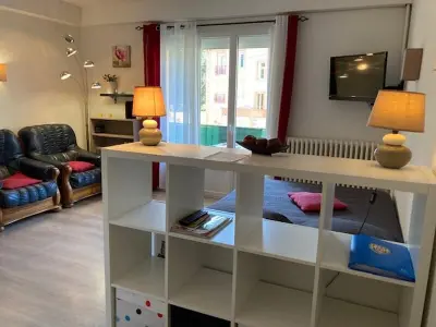 Appartement à Amélie les Bains Palalda, Studio ensoleillé avec balcon, parking et WIFI - proche du centre d'Amélie-les-Bains-Palalda - N°905396