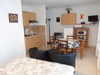 Appartamento a Amélie les Bains Palalda,Studio Confortable avec WIFI, Parking, Proche Thermes et Centre Ville d'Amélie-les-Bains FR-1-703-62 N°905398