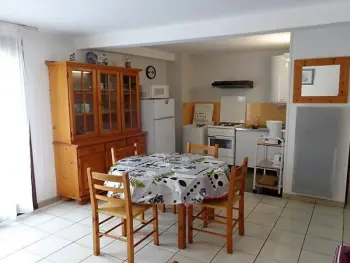 Apartamento en Amélie les Bains Palalda,Appartement F2 avec balcon, 200m des cures, proche commerces, tout équipé, charges en sus FR-1-703-76 N°905410