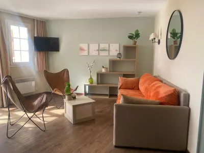 Appartement à Saint Raphaël, Duplex 3 Pièces 6 Pers avec Terrasse, Piscine, et Parking - L905468