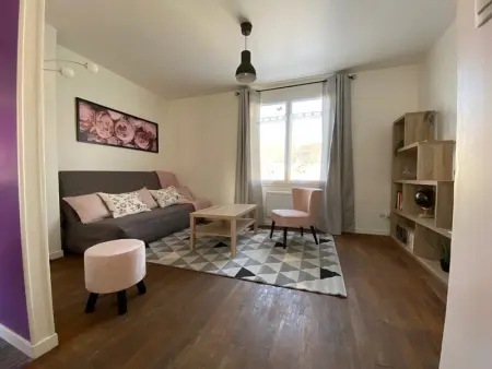 T2 confortable avec WIFI, au centre de La Roche-Posay, à proximité des Thermes et parking gratuit - Photo 2