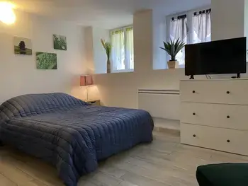 Apartamento en La Roche Posay,Studio confort avec WiFi au centre de La Roche-Posay, proche Thermes, parking gratuit, 1-2 pers FR-1-541-95 N°905473