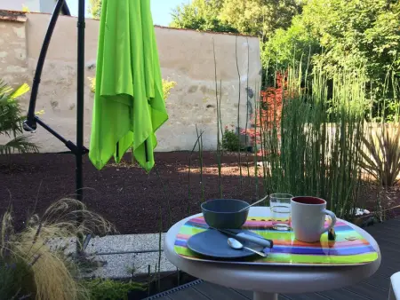 Studio lumineux avec jardin privé et terrasse en plein centre de La Roche-Posay - Photo 7