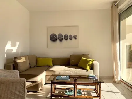 Soleil et détente à Mèze : bel appartement proche plage avec terrasse et jardin - Photo 1