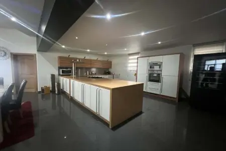 Magnifique maison de vacances pour 10 adultes avec pscine intérieure  Sauna Bains à remous et  Hamam - Photo 14