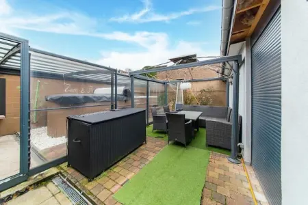 Magnifique maison de vacances pour 10 adultes avec pscine intérieure  Sauna Bains à remous et  Hamam - Photo 22