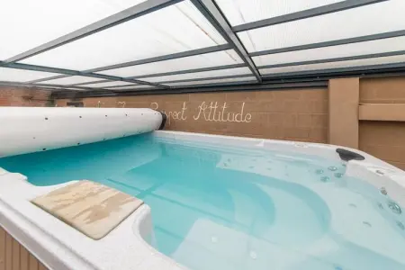 Magnifique maison de vacances pour 10 adultes avec pscine intérieure  Sauna Bains à remous et  Hamam - Photo 37