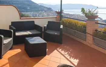 Appartement à Vietri sul Mare (Raito,Oleandri IKA154 N°564859