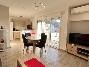 Location Appartement à Aix les Bains,Charmant T2 lumineux et moderne ! FR-1-555-85 N°905744
