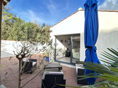 Maison à La Guérinière, Maison calme avec jardin clos, 800m plage - 2 chambres, BBQ, parking privé, Wifi - L862677