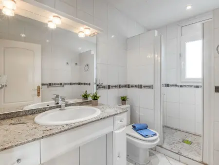 Villa Llobregat 41b, sublime villa au bord du canal de plaisance - Photo 17