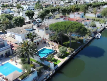 Villa Llobregat 41b, sublime villa au bord du canal de plaisance - Photo 39