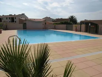 Villa à Saint Cyprien, Charmant Pavillon T2 Cabine, 6 Couchages, Cour Privée, Piscine, Parking, Proche Plage - St Cyprien - L862729