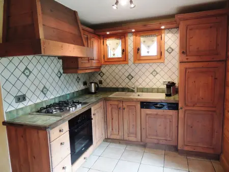 Chalet au calme avec sauna, proche des pistes, parking - Photo 4