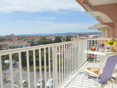 Appartement à Fréjus, Appartement à Fréjus avec terrasse et ménage inclus - L905912