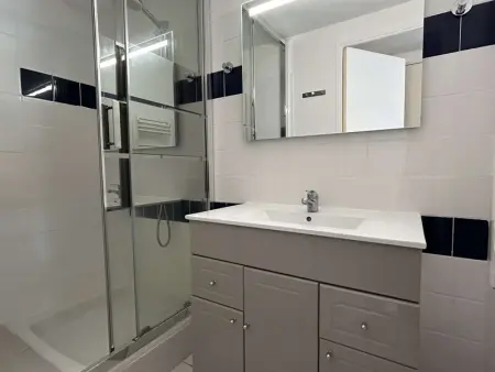 Pavillon à 400m de la mer avec piscine, terrasse et parking privé - 4 couchages - Photo 7