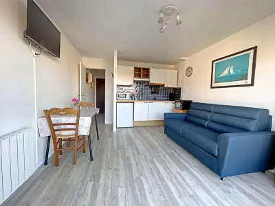 Appartement à Berck Plage, Studio avec Balcon, Proche Plage et Commerces, Idéal Vacances - L905927