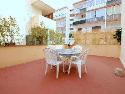 Appartement à Roses, Appartement central à Santa Margarita avec terrasse, proche plage - L905959