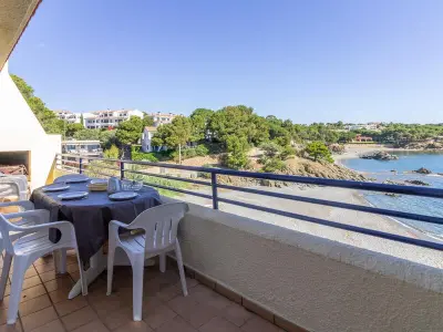 Maison à Llançà, BELLAMAR A - Casa adosada para 10 personas en primera línea de mar en Llançà. - L862924