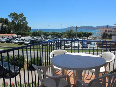 Appartement à Llançà, GIRASOL 1 º - Apartamento luminoso con vistas a la playa de Grifeu. - L905985