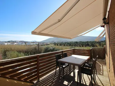 Appartement à Llançà, SANT JORDI - Apartamento con vistas la montaña, piscina comunitaria y garaje. - L905998