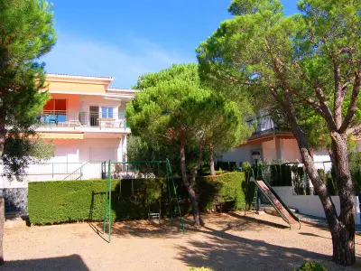 Appartement à Llançà, RES. PLATJA MORÉ II/4 - Amplio apartamento lluminós y ajardinado a 100 metros de la playa. - L906004