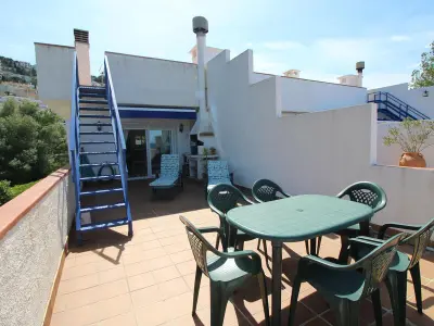 Appartement à Llançà, PINEDA H - Ático dúplex con vistas al mar, cerca de la playa del Cau del Llop. - L906008