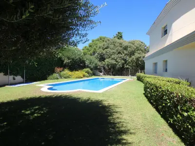 Appartement à Llançà, Appartement neuf avec piscine, jardin, à 400 m de la plage et près des commerces, idéal pour familles. - L906025