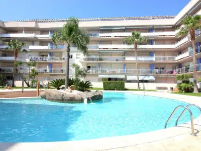 Appartement à Roses, PORT CANIGÓ II 304 -Apartamento agradable y luminoso con vistas al canal y piscina, en Santa Margarita (Roses) - L906036