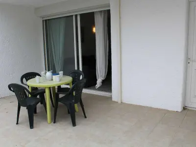 Maison à Port la Nouvelle, Maison traversante climatisée, 200m de la plage, 2 terrasses, 2 chambres, 6 couchages - L862950