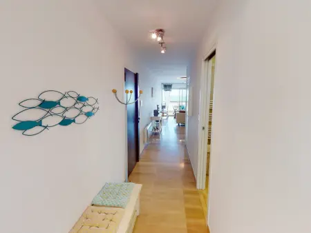 Bel appartement avec terrasse, piscine, parking et WiFi - Photo 10