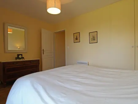 Duplex confortable proche Granville avec terrasse privée et parking - Photo 9