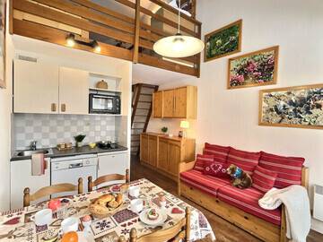 Location Appartement à Val d'Isère,Studio cabine avec mezzanine pour 5 personnes à Val d'Isère à 300m du centre du village et 450m des pistes FR-1-411-61 N°906170