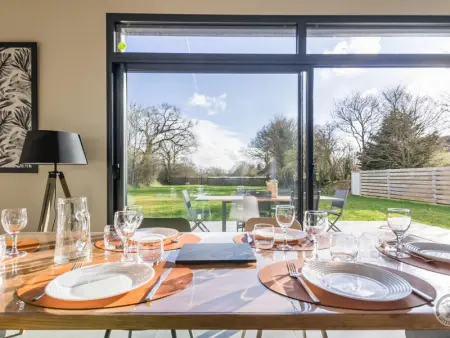 Maison lumineuse avec terrasse, jardin et équipement complet près de la voie verte - Photo 3