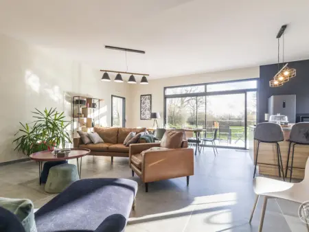 Maison lumineuse avec terrasse, jardin et équipement complet près de la voie verte - Photo 13