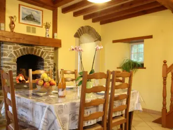 Gite à Saint Jean de Savigny,Maison de campagne spacieuse, idéale pour familles, proche plages du débarquement, avec jardin clôturé et WiFi FR-1-362-101 N°863168